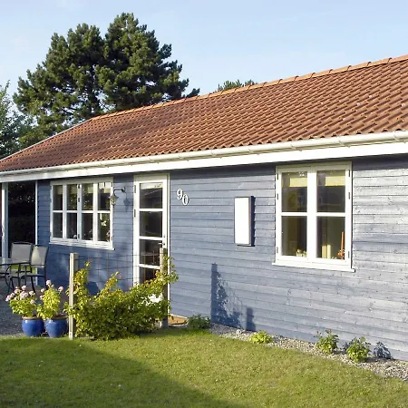 Three-bedroom Holiday In 1 Nyborg