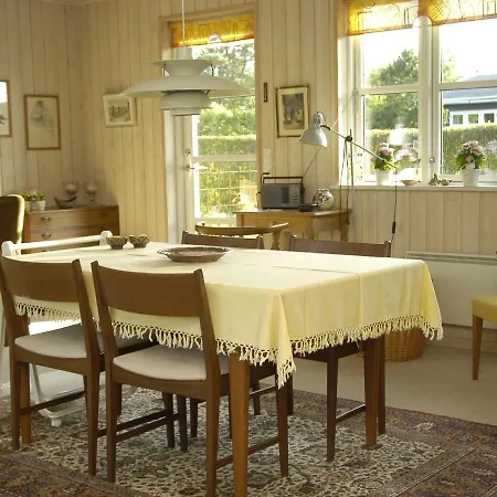 Three-bedroom Holiday In 1 Casa de Férias *